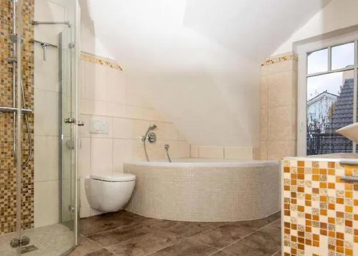Phantastisches Haus Mit Pool Direkt In